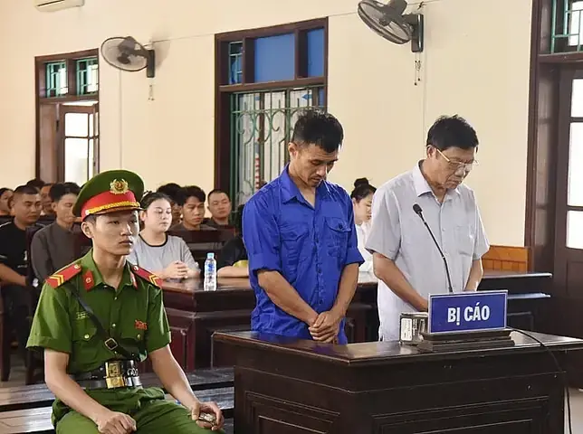 Tội Buôn Lậu Xe Ô Tô: Hậu Quả Nghiêm Trọng Và Cách Phòng Ngừa Tội Buôn Lậu Xe Ô Tô: Hậu Quả Nghiêm Trọng Và Cách Phòng Ngừa