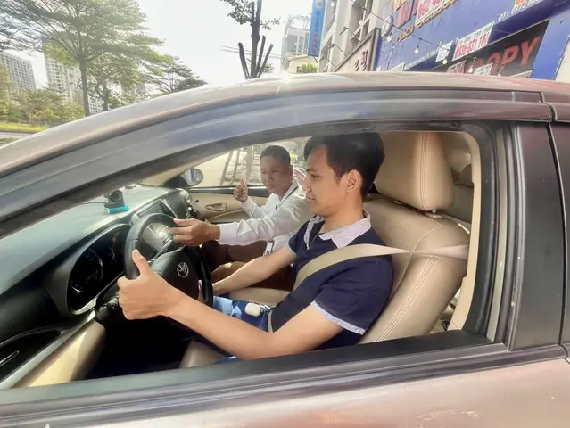 Trường Dạy Lái Xe Ô Tô Thống Nhất Trường Dạy Lái Xe Ô Tô Thống Nhất
