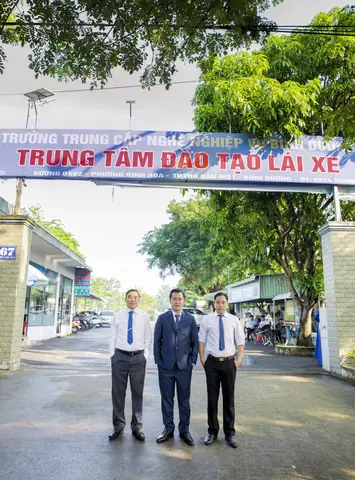 Trường Dạy Nghề Lái Xe Ô Tô Trường Dạy Nghề Lái Xe Ô Tô