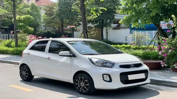 Xe Ô Tô 7 Chỗ Giá Dưới 200 Triệu: Top 5 Lựa Chọn Xe Cũ Đáng Mua Nhất 2026 Xe Ô Tô 7 Chỗ Giá Dưới 200 Triệu: Top 5 Lựa Chọn Xe Cũ Đáng Mua Nhất 2026