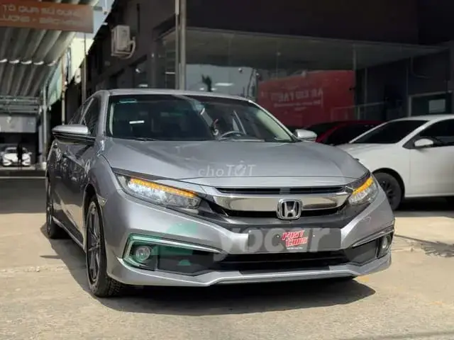 Honda Civic Cũ: Đánh Giá Chi Tiết Từ A Đến Z & Bảng Giá Tham Khảo Honda Civic Cũ: Đánh Giá Chi Tiết Từ A Đến Z & Bảng Giá Tham Khảo
