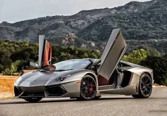 Xe Lamborghini Giá Bao Nhiêu? Bảng Giá Chi Tiết Từng Dòng Xe Lamborghini Giá Bao Nhiêu? Bảng Giá Chi Tiết Từng Dòng