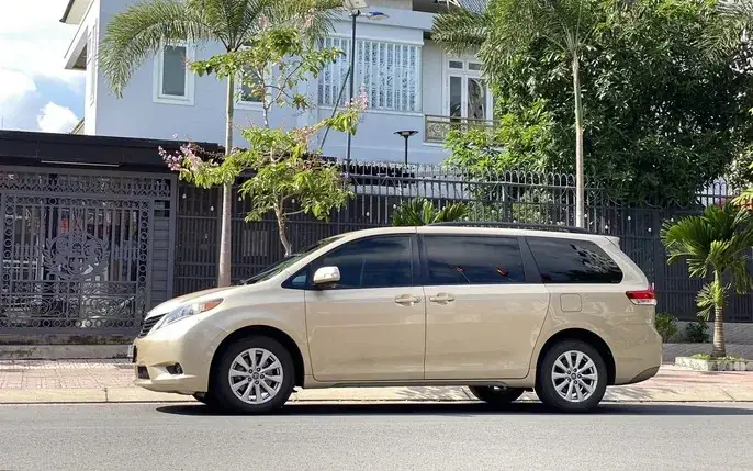 Toyota Cửa Lùa Toyota Cửa Lùa