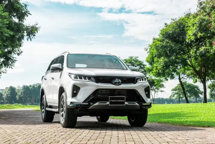 Toyota Fortuner Vn