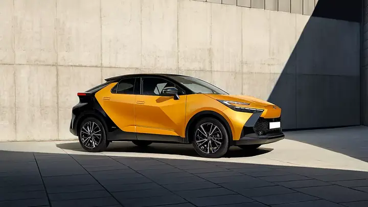 Toyota Kicks