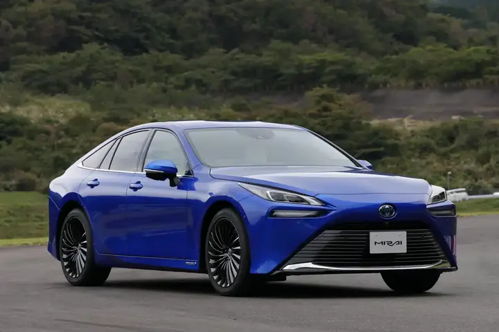 Toyota M