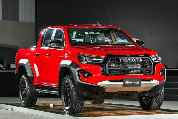 Toyota Revo