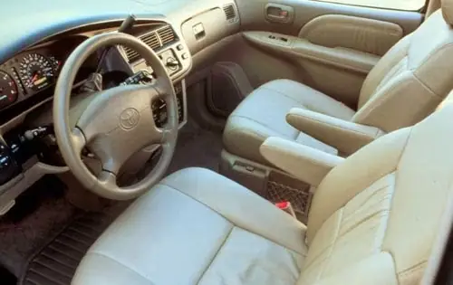 2002 Toyota Sienna Interior