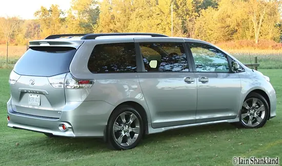 2011 Toyota Sienna Se
