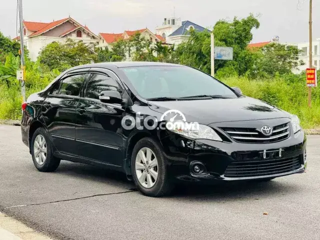 Bán Toyota Altis 2013
