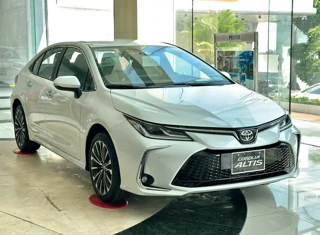 Bán Toyota Corolla Altis Bán Toyota Corolla Altis