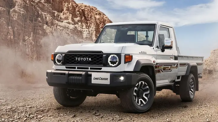 Ban Toyota Land Ban Toyota Land