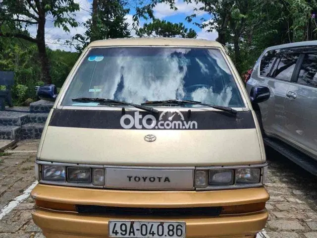 Ban Toyota Van Ban Toyota Van