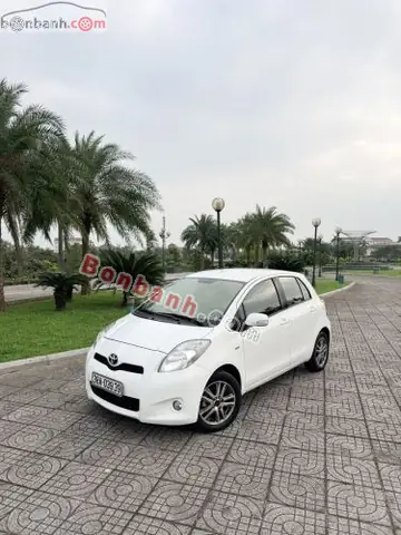 Bán Toyota Yaris 2013