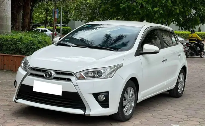Bán Toyota Yaris 2018