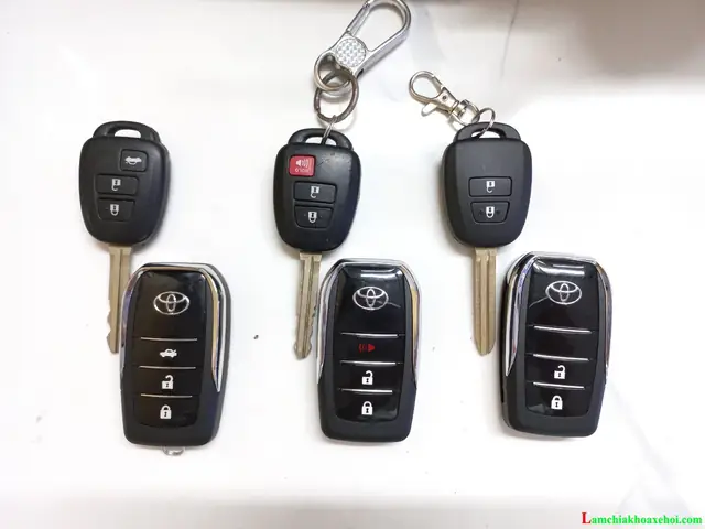 Chìa Gập Toyota