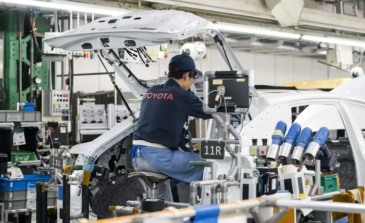 Công Nhân Toyota Công Nhân Toyota