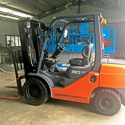 Forklift Toyota 3 Ton Forklift Toyota 3 Ton