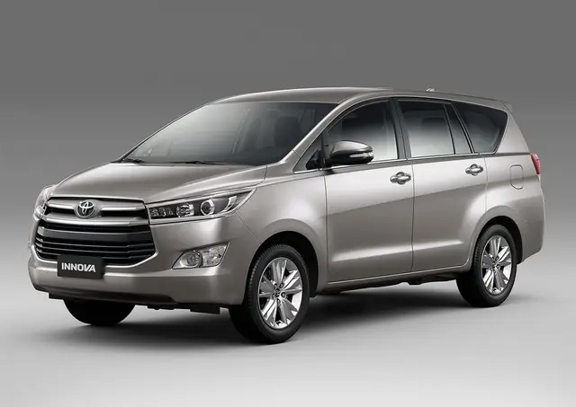 Giá Toyota Innova 2017