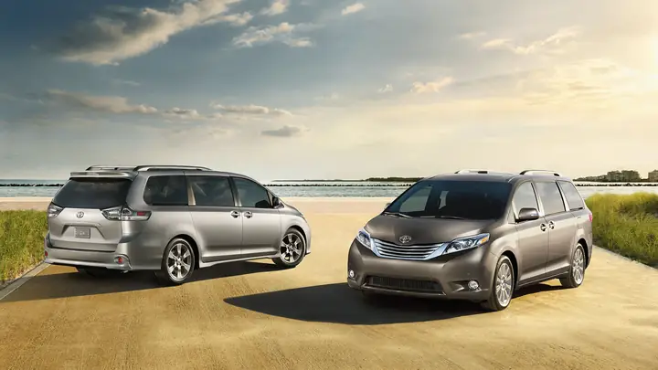 Giá Toyota Sienna 2016