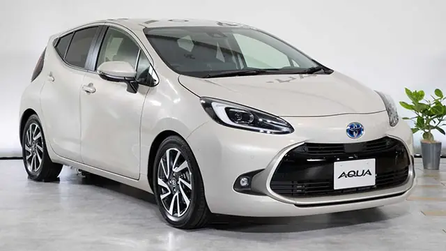 Giá Xe Toyota Aqua