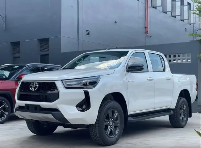 Giá Xe Toyota Hilux Giá Xe Toyota Hilux