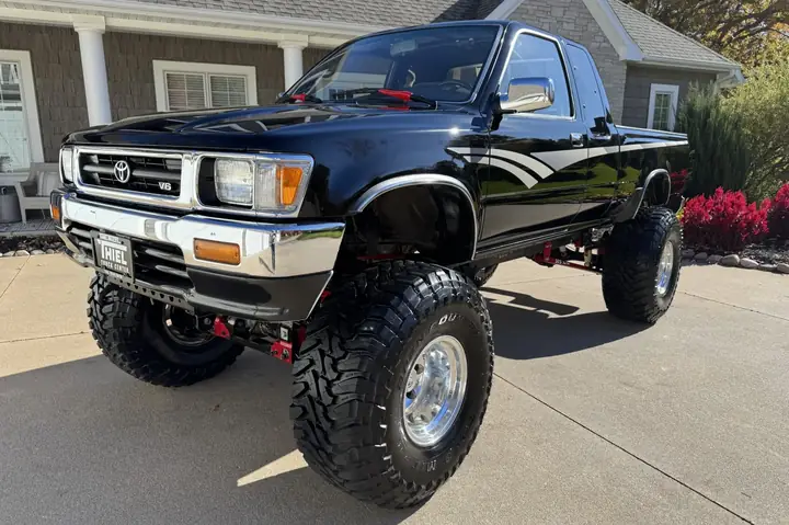 Lifted Toyota Pickup Lifted Toyota Pickup