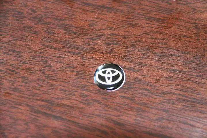 Logo Toyota 14mm Logo Toyota 14mm