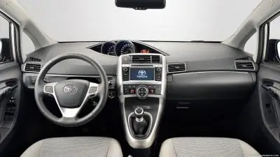 Otomatik Toyota Verso Otomatik Toyota Verso