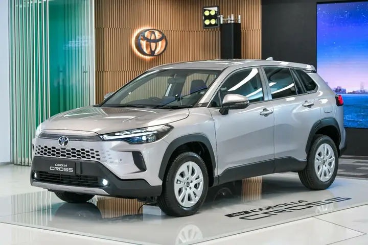 Ra Mắt Toyota Ra Mắt Toyota