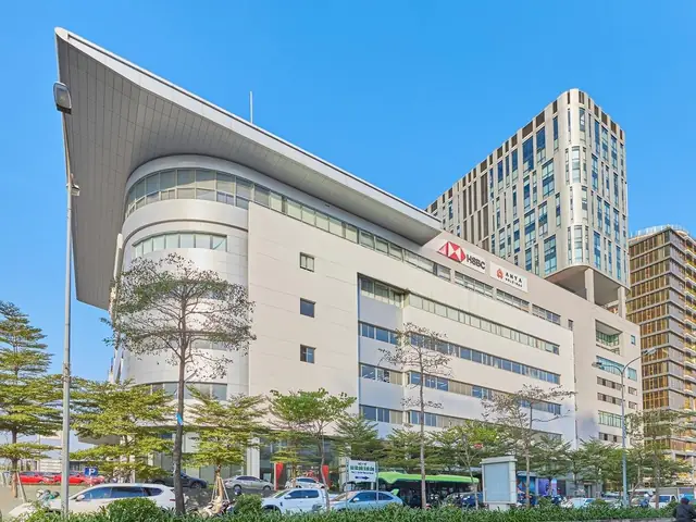 Toyota 15 Phạm Hùng Toyota 15 Phạm Hùng
