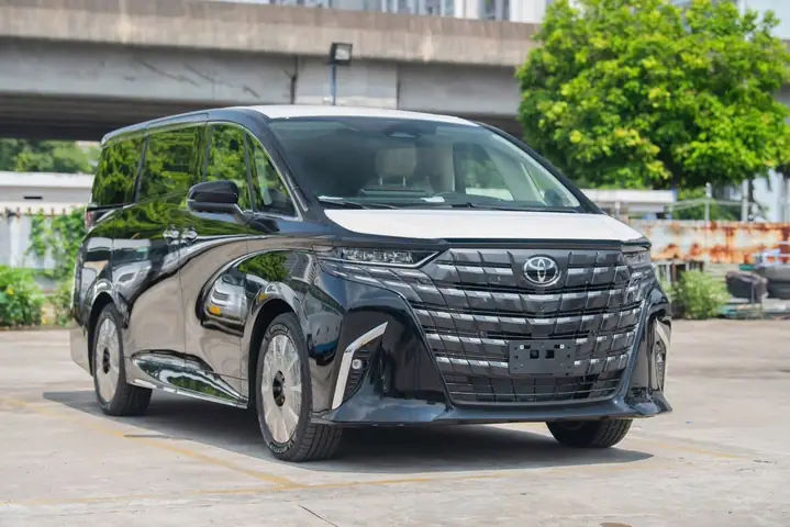 Toyota Alphard Hanoi Toyota Alphard Hanoi