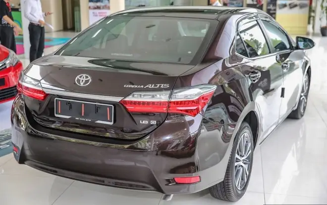 Toyota Altis 1.8 2017