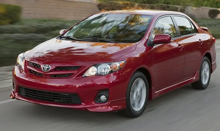 Toyota Altis 2.0 2012
