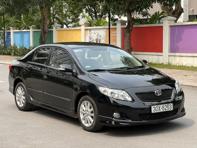 Toyota Altis Cũ 2010