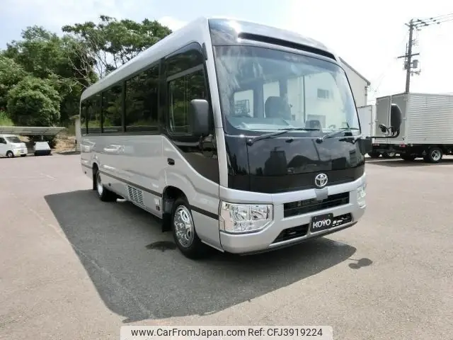 Toyota Coaster 2019