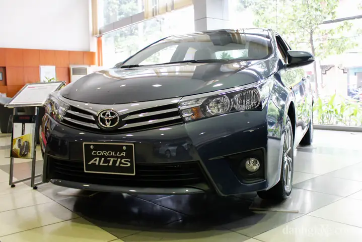 Toyota Corolla Altis 2014