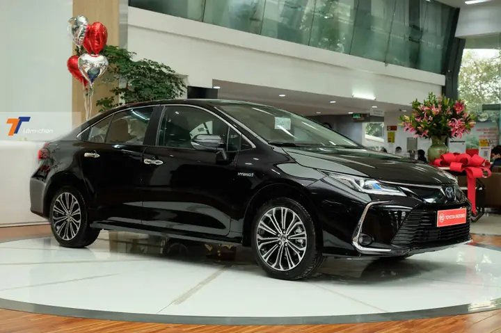 Toyota Corolla Altis Hybrid