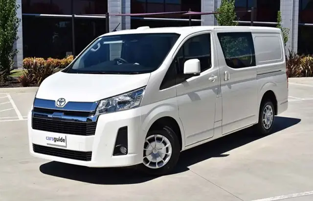 Toyota Hiace 9 Chỗ Toyota Hiace 9 Chỗ