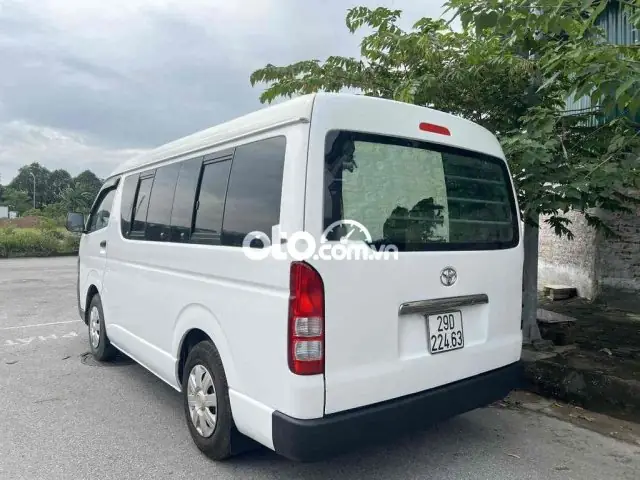 Toyota Hiace Bán Tải Toyota Hiace Bán Tải