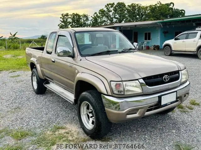 Toyota Hilux 2004