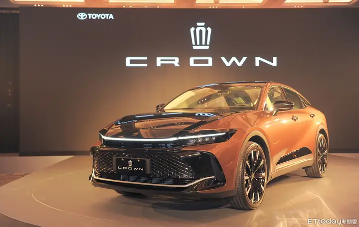 Toyota 皇冠 Toyota 皇冠