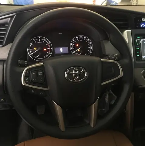 Toyota Innova 2017 Interior