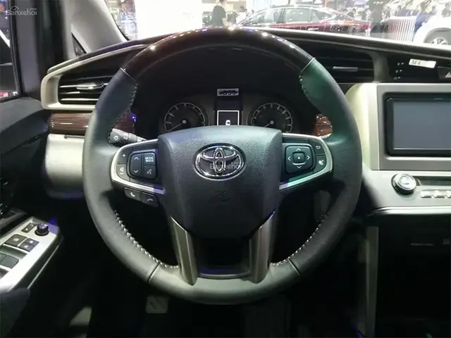 Toyota Innova 2019 E