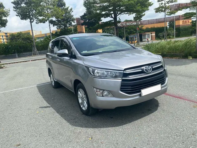 Toyota Innova 2019 Giá