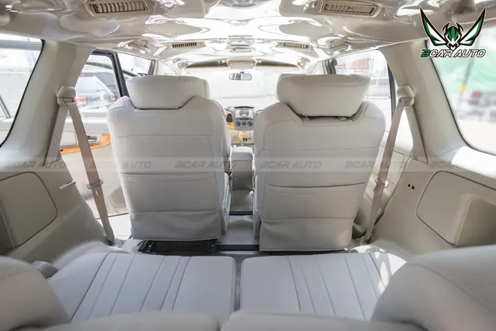 Toyota Innova 8 Seater Toyota Innova 8 Seater