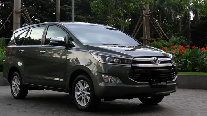 Toyota Innova E 2016