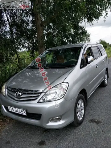 Toyota Innova G 2010