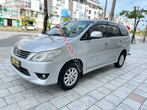 Toyota Innova V 2013