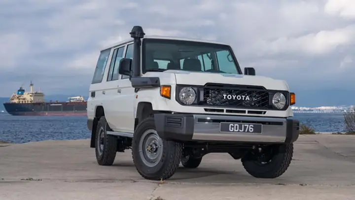 Toyota Land Cruiser Cổ